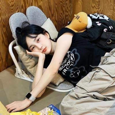 带着魔术盒的男人